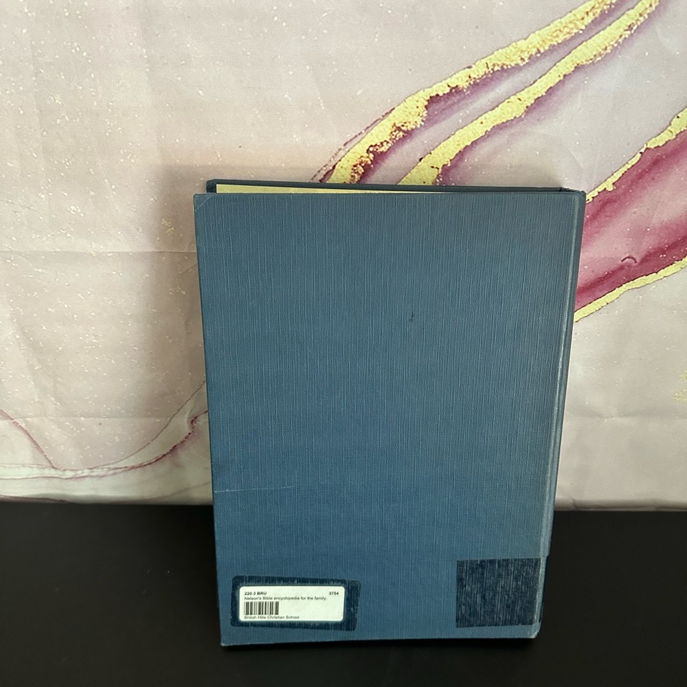 VINTAGE 1982 - NELSONS BIBLE ENCYCLOPEDIA FOR THE FAMILY HARDCOVER BOOK - Picture 10 of 10